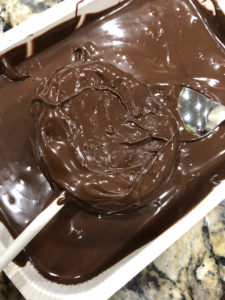apple pop dipped