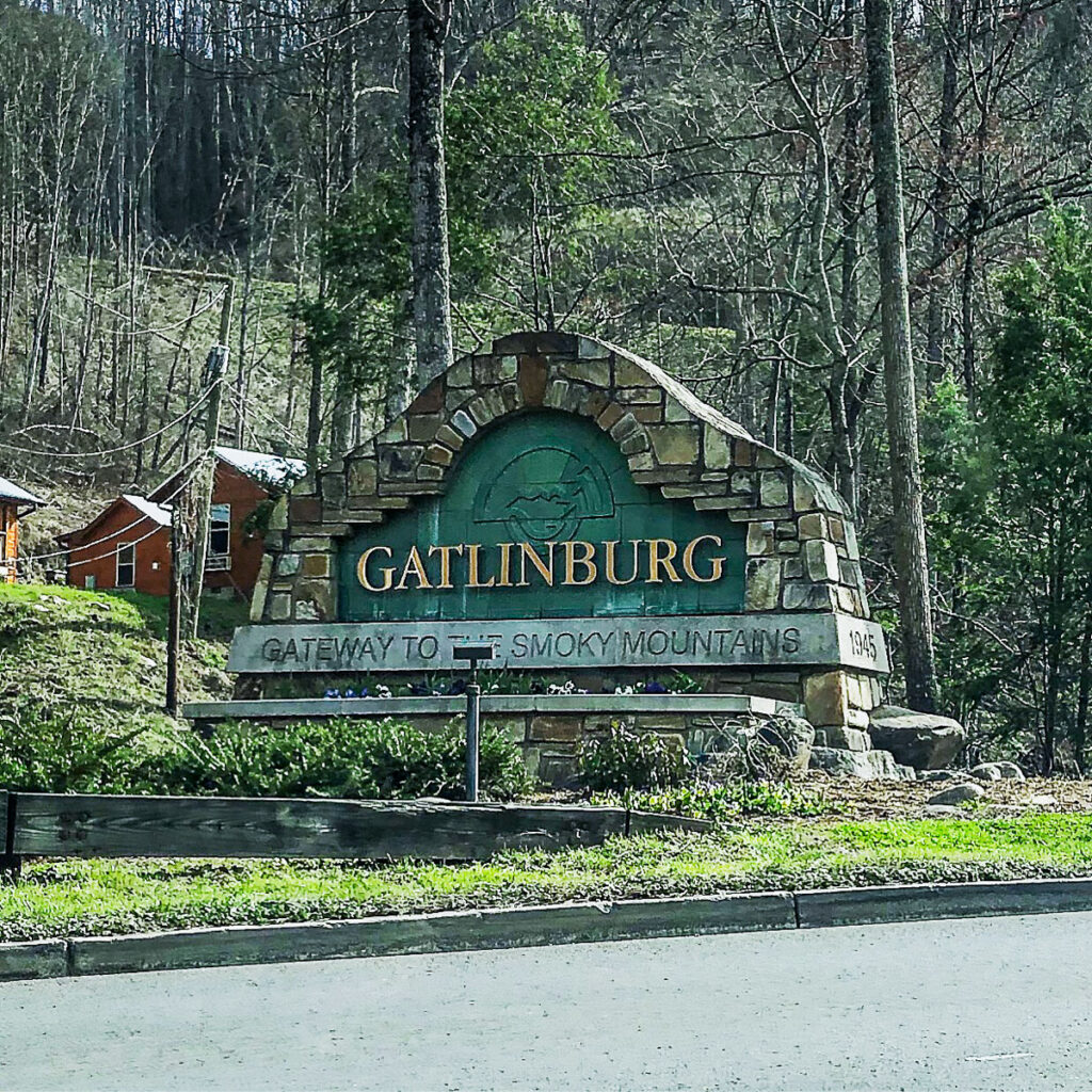 Gatlinburg sign