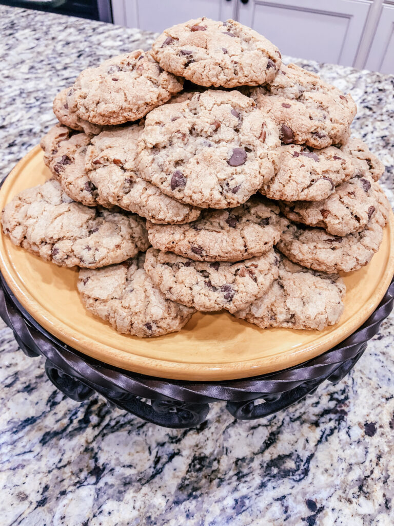 chocolate chip oatmeal cookies
